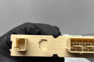 Leve vitre electrique avant gauche CITROEN C4 1