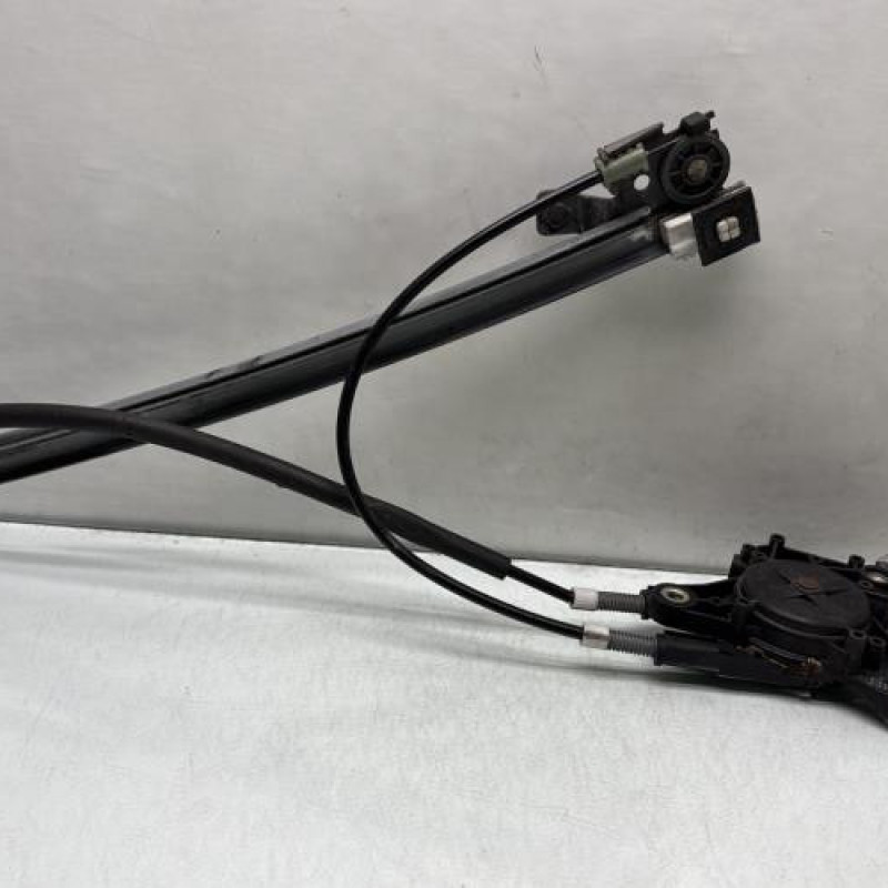 Leve vitre electrique avant droit PEUGEOT 106 Photo n°1