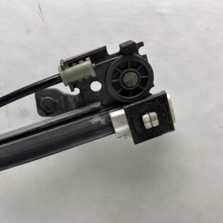 Leve vitre electrique avant droit PEUGEOT 106