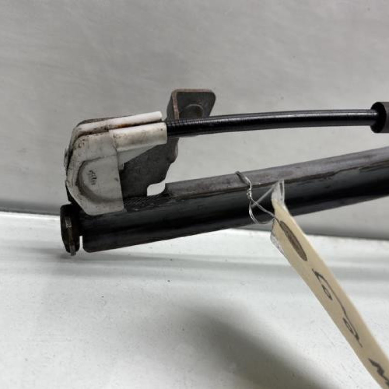 Leve vitre electrique avant droit PEUGEOT 106 Photo n°4