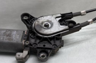 Leve vitre electrique avant gauche PEUGEOT 106