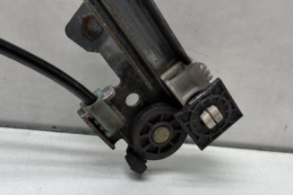 Leve vitre electrique avant gauche PEUGEOT 106