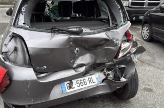Aile avant gauche RENAULT CLIO 3