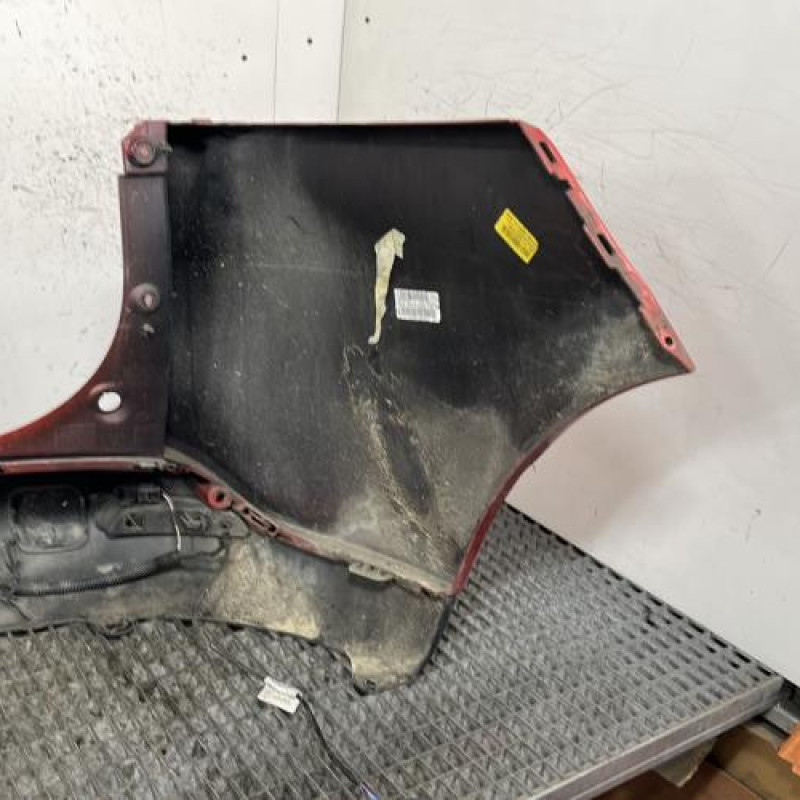 Pare choc arriere RENAULT CLIO 4 Photo n°4