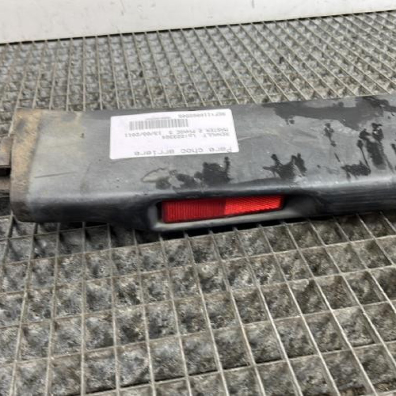 Pare choc arriere RENAULT MASTER 2 Photo n°2