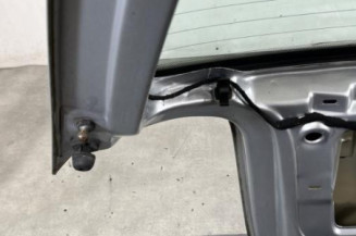 Malle/Hayon arriere VOLKSWAGEN GOLF 4