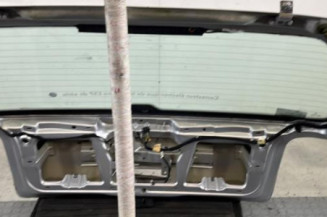 Malle/Hayon arriere VOLKSWAGEN GOLF 4