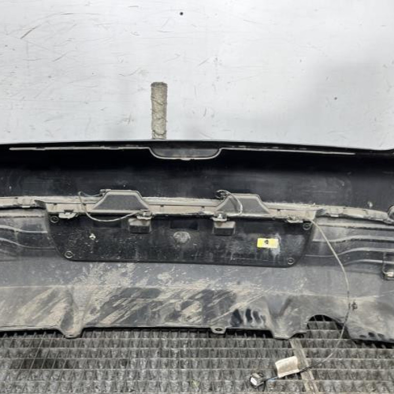 Pare choc arriere RENAULT CLIO 4 Photo n°6