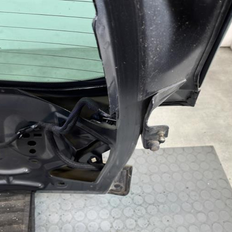 Malle/Hayon arriere PEUGEOT 3008 1 Photo n°9