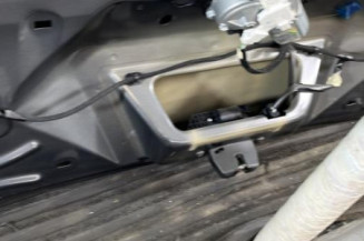 Malle/Hayon arriere PEUGEOT 3008 1