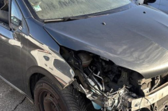 Pare choc arriere PEUGEOT 208 1