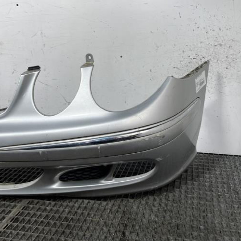 Pare choc avant MERCEDES CLASSE E 211 Photo n°3