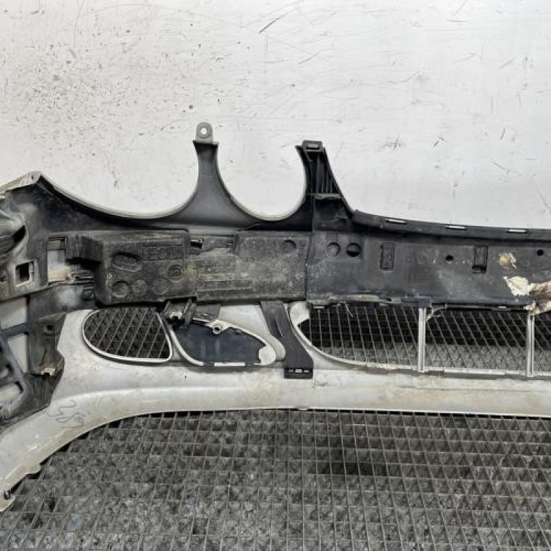 Pare choc avant MERCEDES CLASSE E 211 Photo n°6