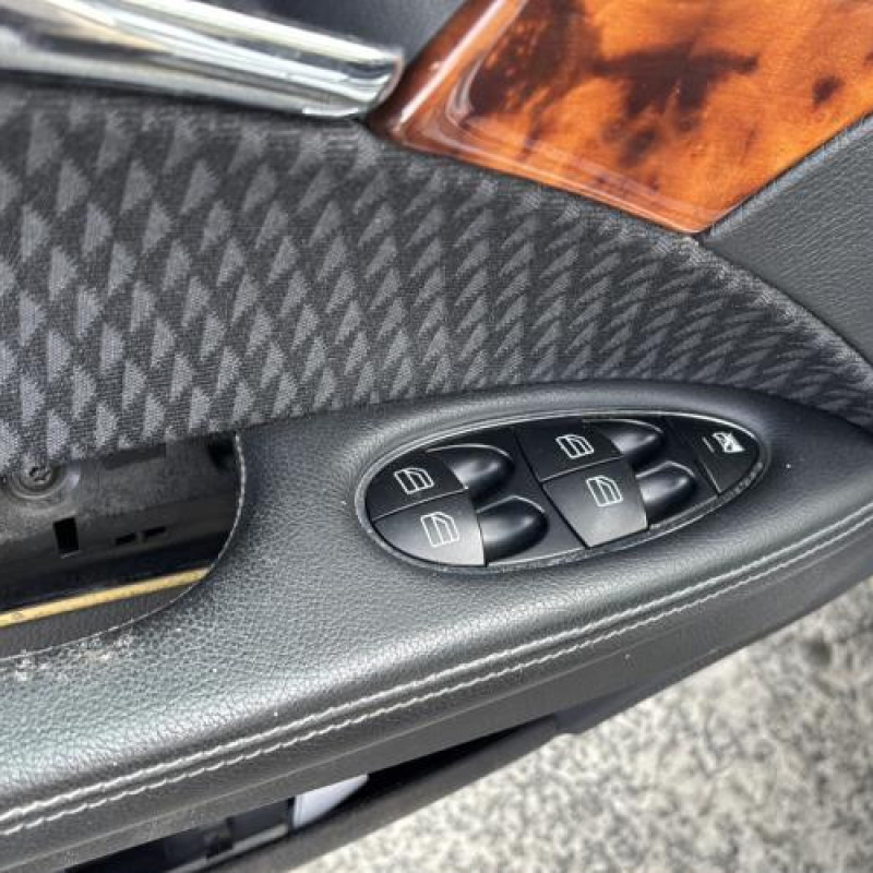 Pare choc avant MERCEDES CLASSE E 211 Photo n°16