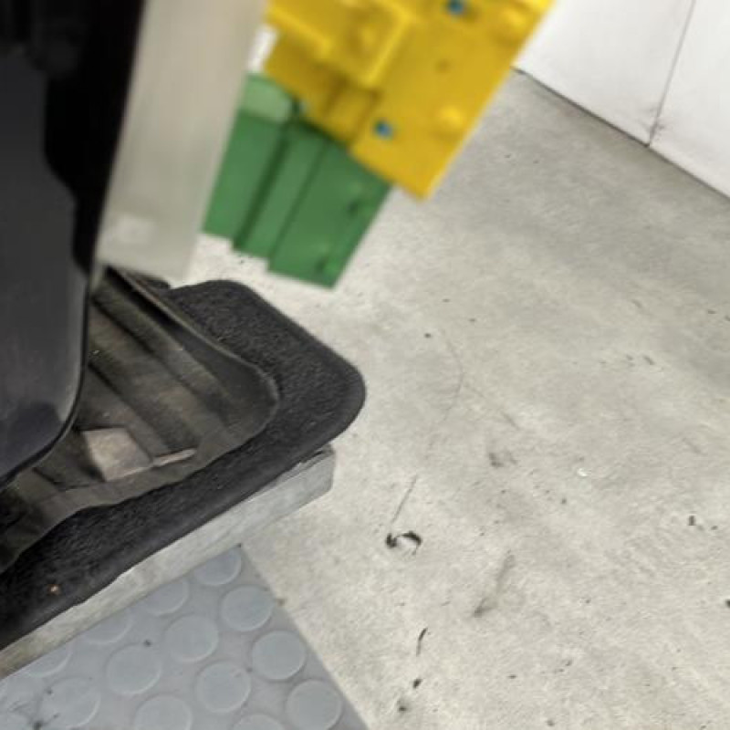 Porte avant droit PEUGEOT 208 1 Photo n°5