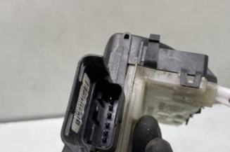 Serrure arriere droit PEUGEOT 5008 2