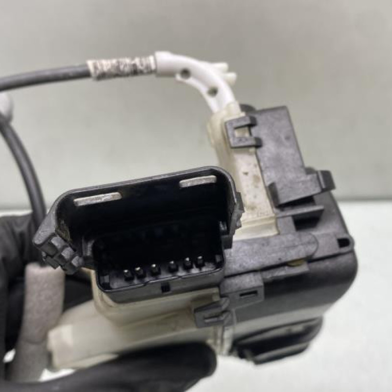 Serrure arriere gauche PEUGEOT 5008 2 Photo n°4