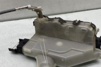 Serrure avant droit PEUGEOT 5008 2