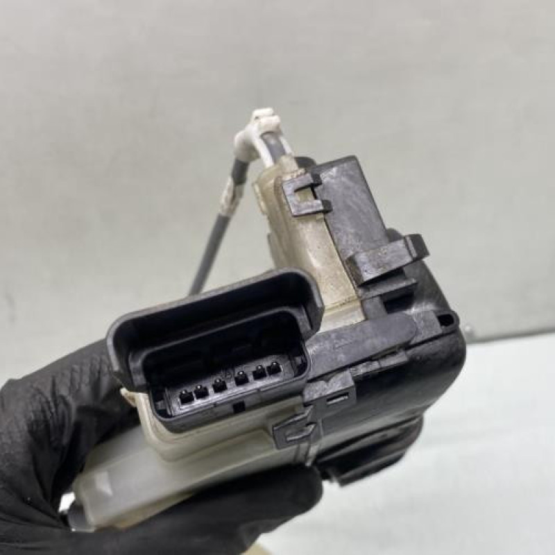 Serrure avant gauche PEUGEOT 5008 2 Photo n°5