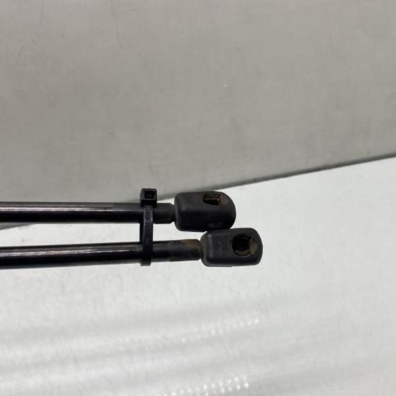 Verin de coffre PEUGEOT 5008 2 Photo n°3