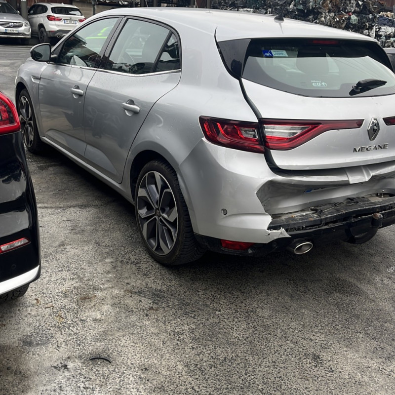 RENAULT MEGANE 4 PHASE 1 1.5 BLUE DCI - 8V TURBO Photo n°4