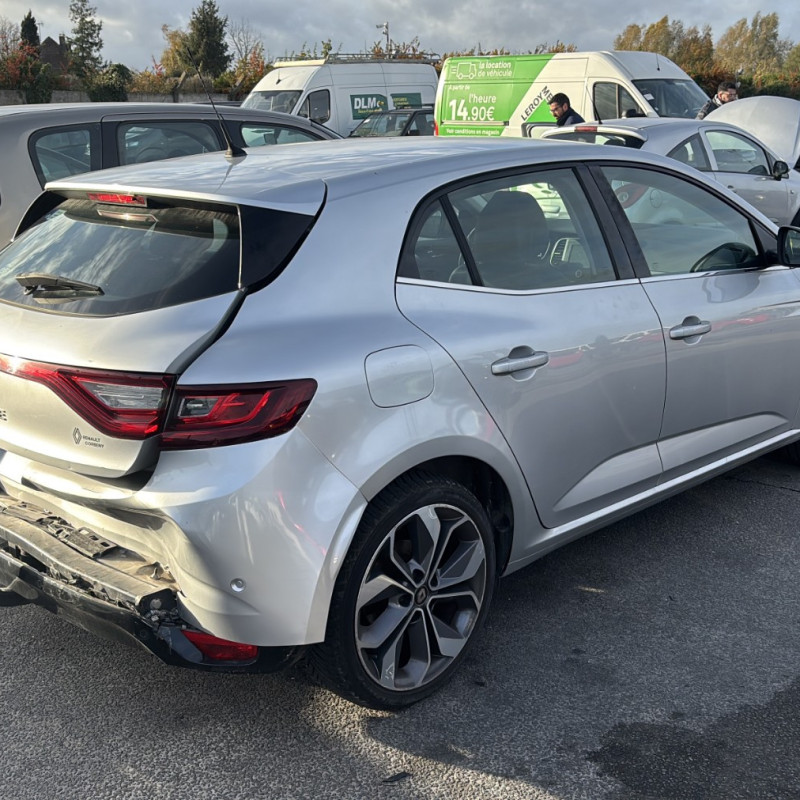 RENAULT MEGANE 4 PHASE 1 1.5 BLUE DCI - 8V TURBO Photo n°16