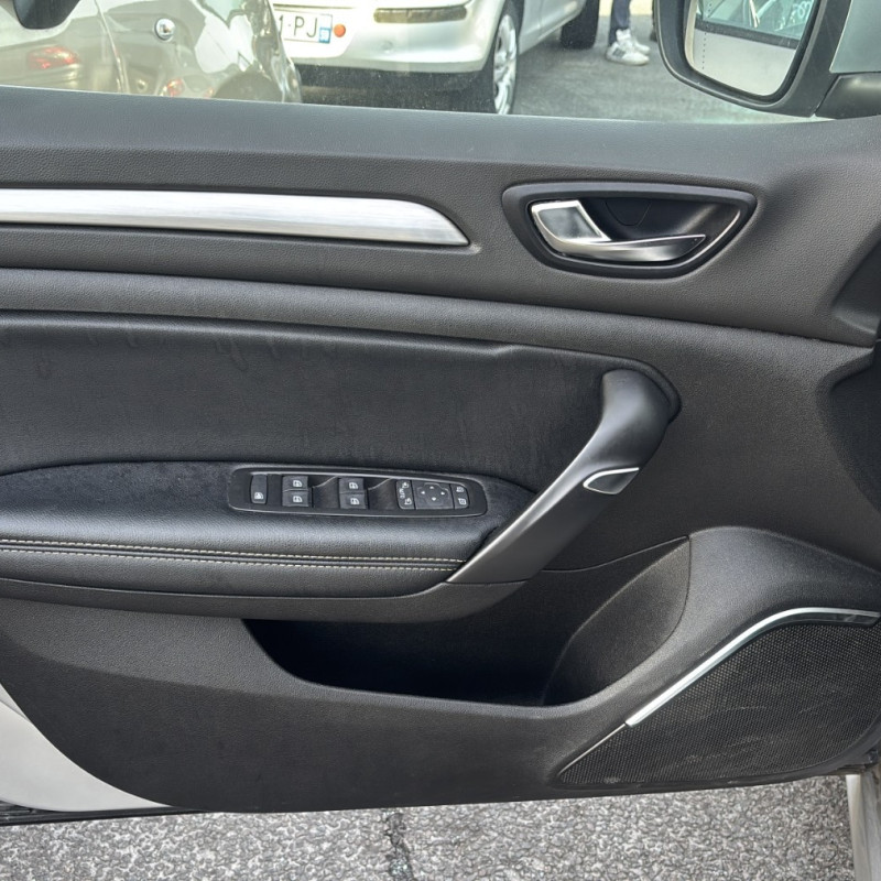 RENAULT MEGANE 4 PHASE 1 1.5 BLUE DCI - 8V TURBO Photo n°22