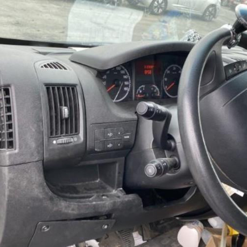 Pretensionneur de ceinture avant gauche PEUGEOT BOXER 3 Photo n°18