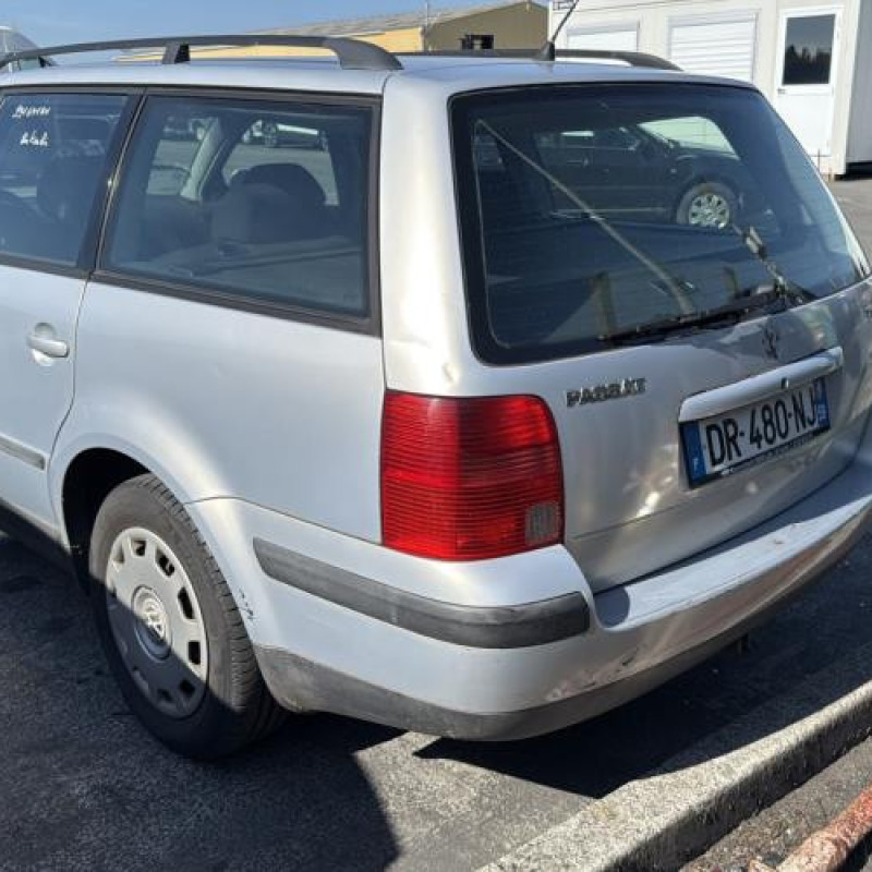 Porte arriere droit VOLKSWAGEN PASSAT 4 Photo n°11
