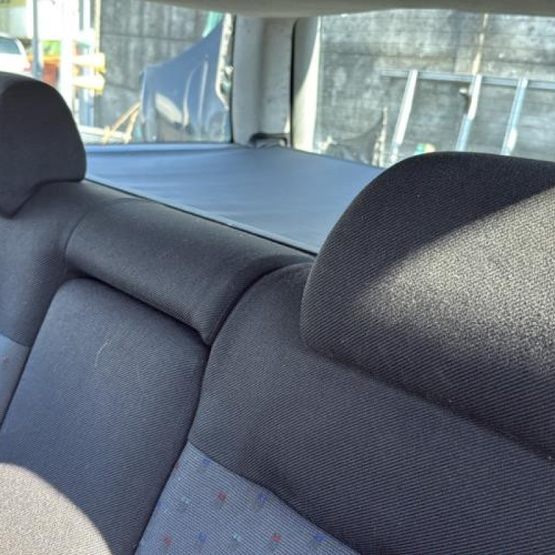 Porte arriere droit VOLKSWAGEN PASSAT 4 Photo n°19