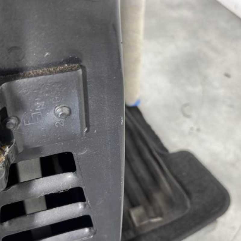 Porte arriere droit PEUGEOT 205 Photo n°4