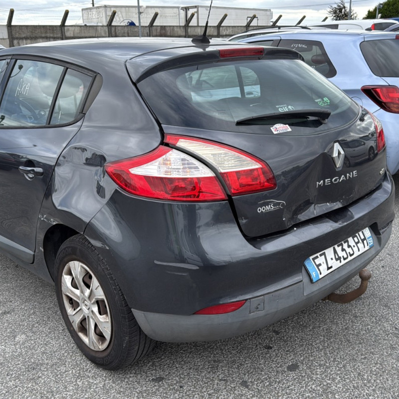 RENAULT MEGANE 3 PHASE 1 1.5 DCI - 8V TURBO Photo n°4