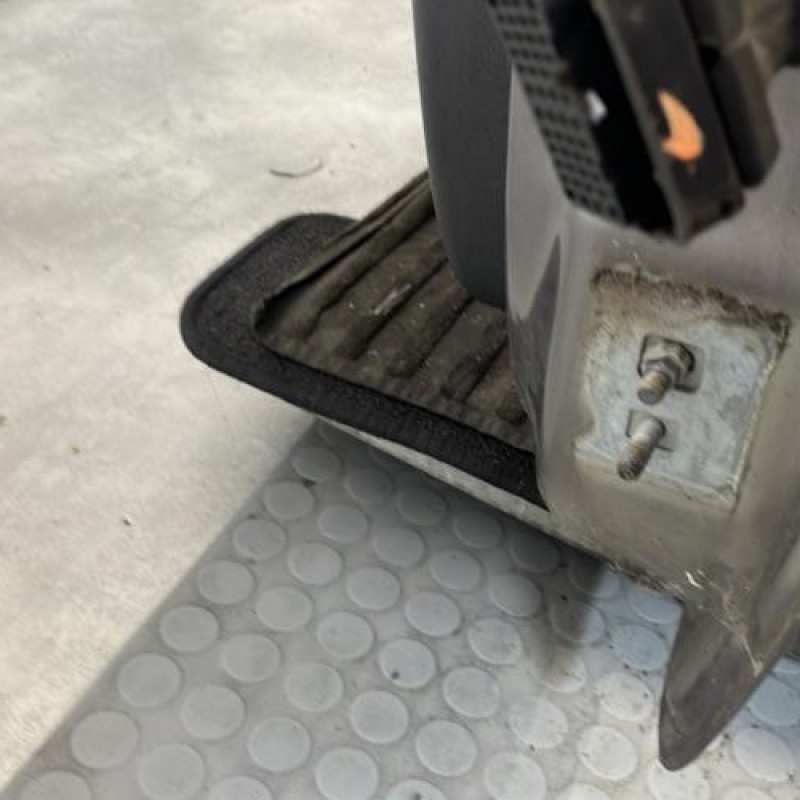 Porte avant gauche RENAULT CLIO 3 Photo n°5