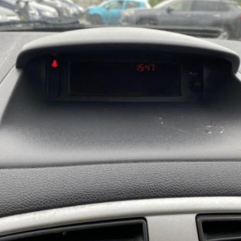 Porte avant gauche RENAULT CLIO 3 Photo n°18