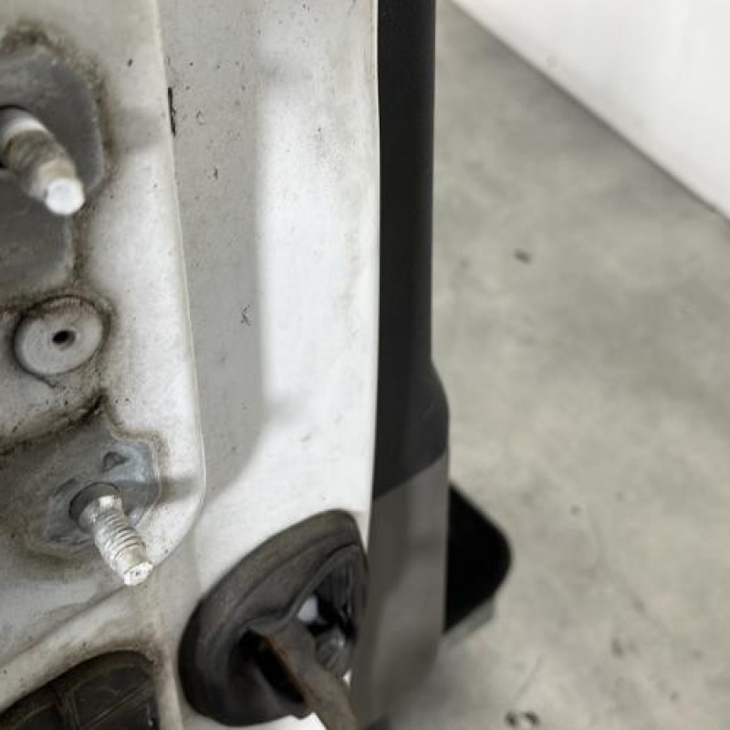 Porte avant droit RENAULT MEGANE 3 Photo n°6