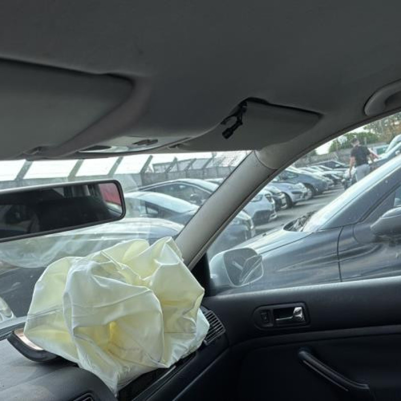 Porte avant gauche VOLKSWAGEN GOLF 4 Photo n°19