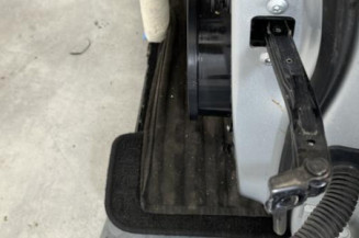 Porte avant gauche VOLKSWAGEN TOURAN 3