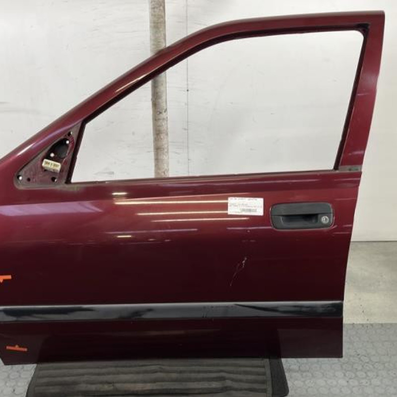 Porte avant gauche PEUGEOT 406 Photo n°1