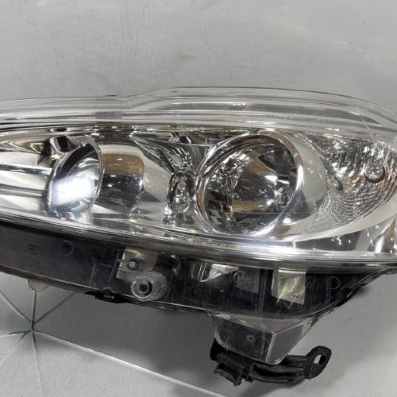 Optique avant principal gauche (feux)(phare) PEUGEOT 208 1 Photo n°1