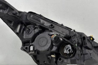 Optique avant principal gauche (feux)(phare) PEUGEOT 208 1