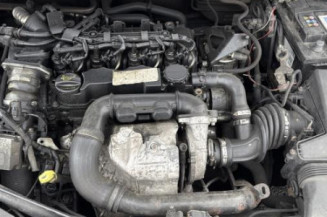 Aile avant droit FORD FOCUS 2