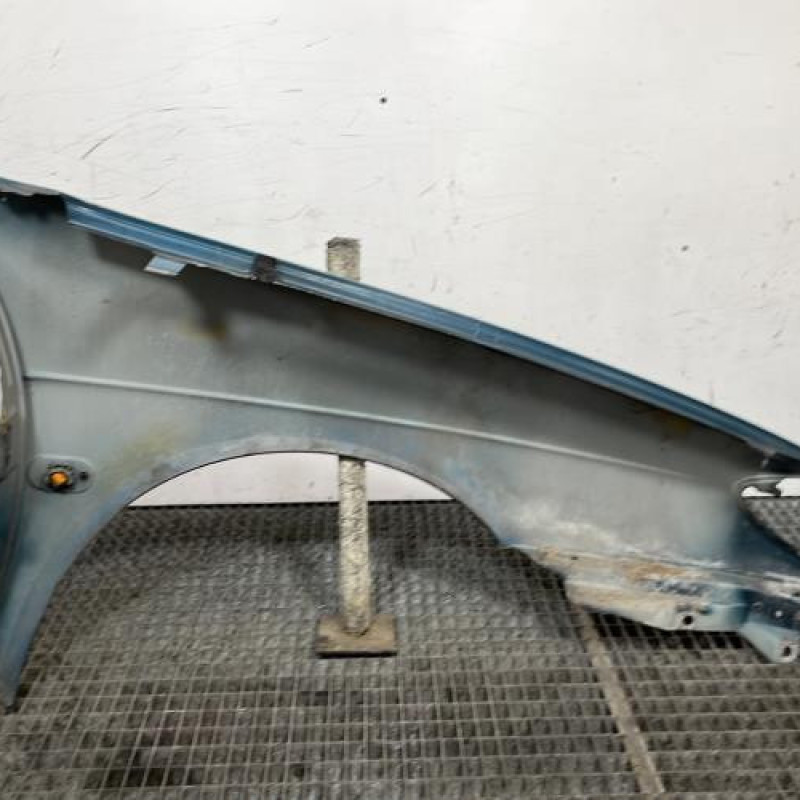 Aile avant gauche RENAULT MEGANE 1 Photo n°5