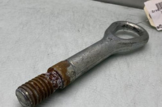 Crochet de remorquage MERCEDES CLASSE R 251 Photo n°1