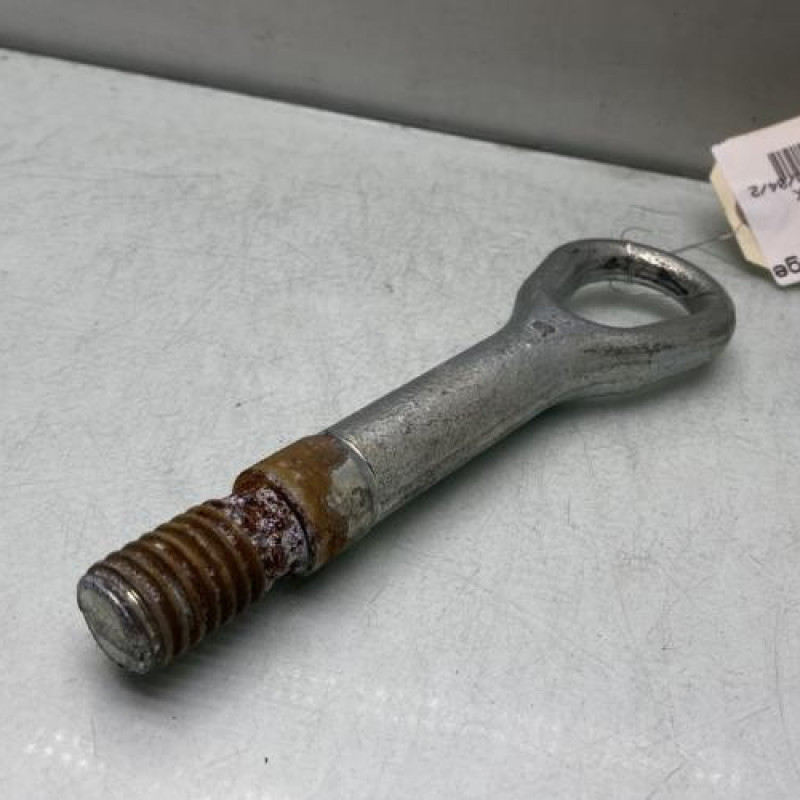 Crochet de remorquage MERCEDES CLASSE R 251 Photo n°1