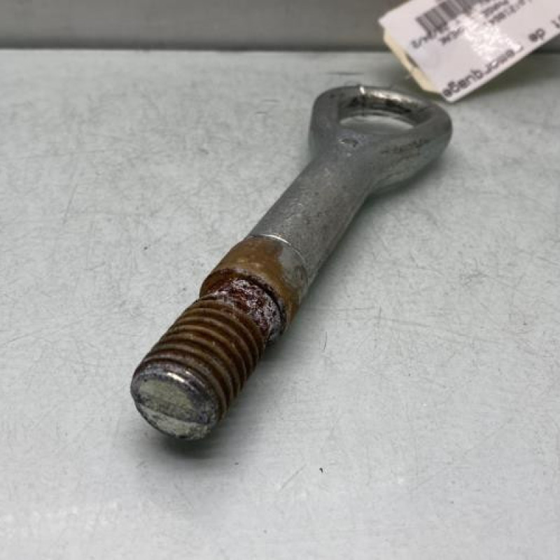 Crochet de remorquage MERCEDES CLASSE R 251 Photo n°2