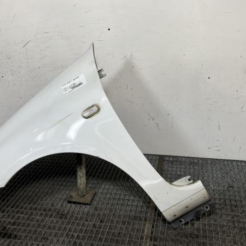 Aile avant gauche RENAULT CLIO 2 CAMPUS Photo n°3