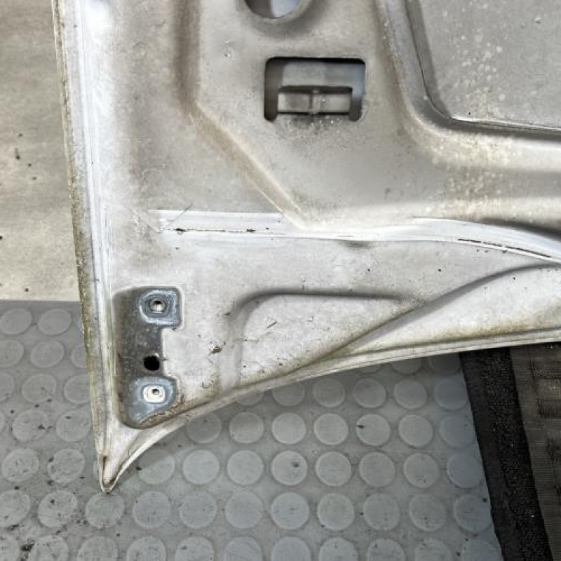 Capot RENAULT CLIO 2 CAMPUS Photo n°8