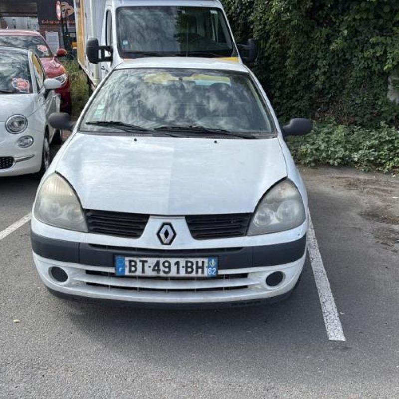 Capot RENAULT CLIO 2 CAMPUS Photo n°11