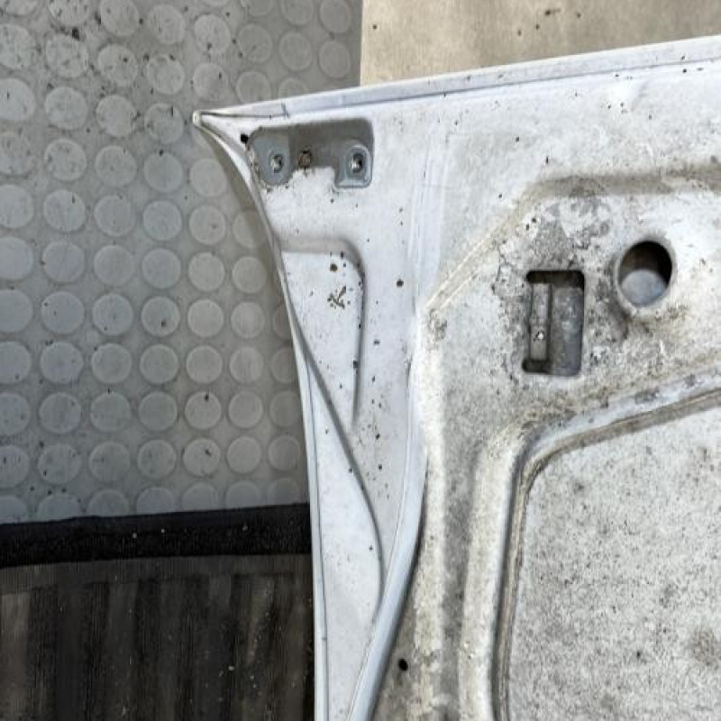 Capot RENAULT CLIO 2 Photo n°9