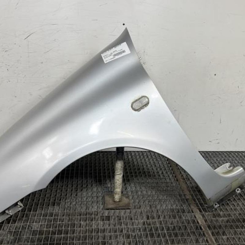 Aile avant gauche RENAULT CLIO 2 Photo n°1